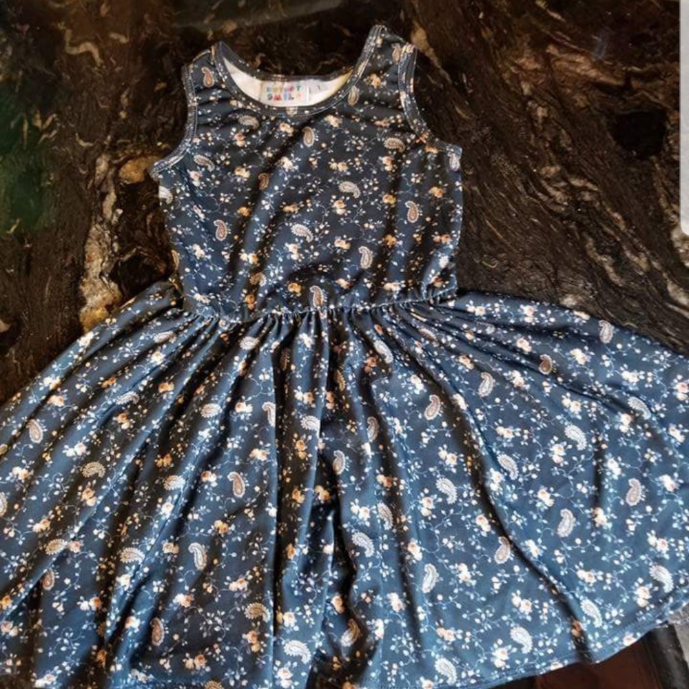 Dot Dot smile sleeveless size 2